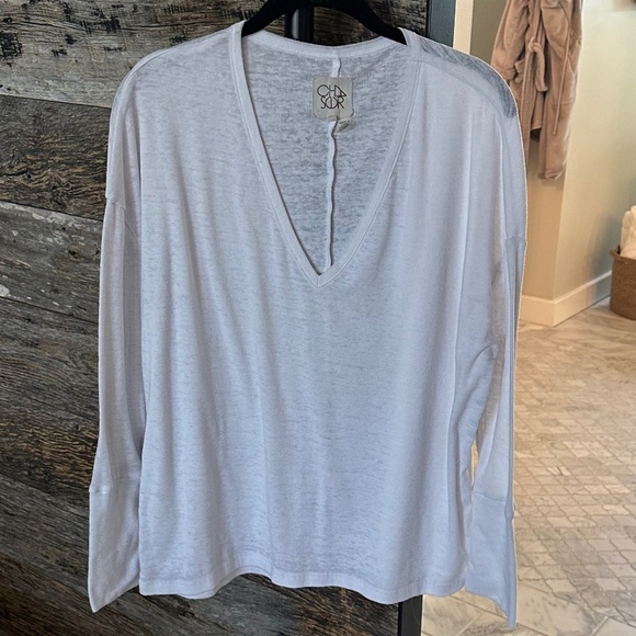 CHASER Loose Fitting V-neck Long Sleeve Top - Picture 2 of 9